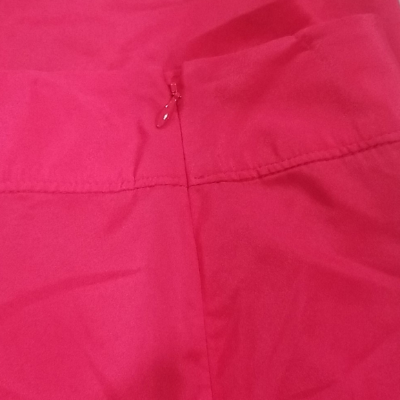 Hi lo skirt - Picture 3 of 4